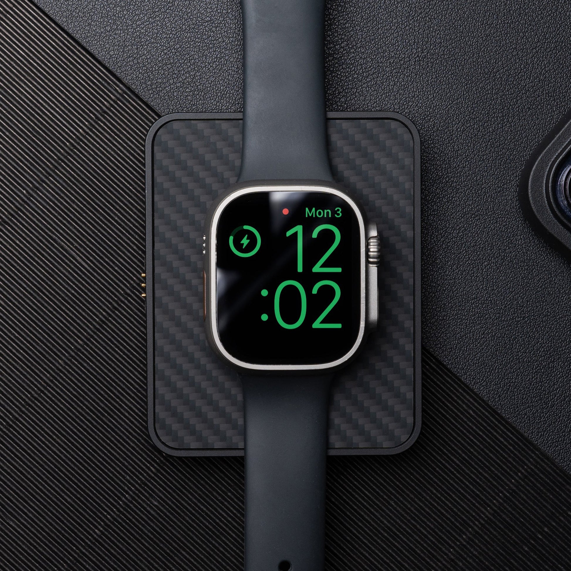 Aramid Fibre Wireless Apple Watch® Charger - US 7472