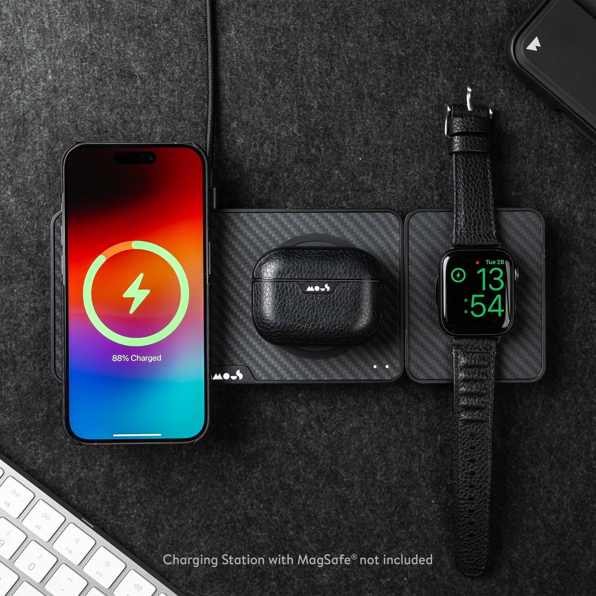 Aramid Fibre Wireless Apple Watch® Charger - US 7472
