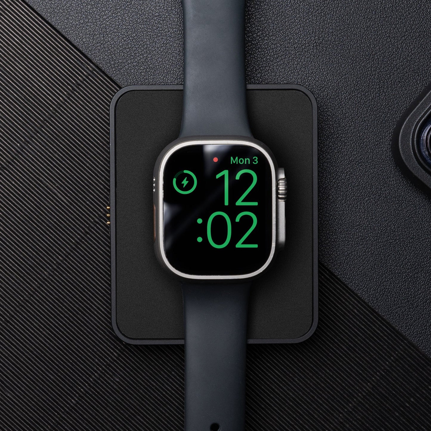 Matte Black Wireless Apple Watch® Charger - US 8380