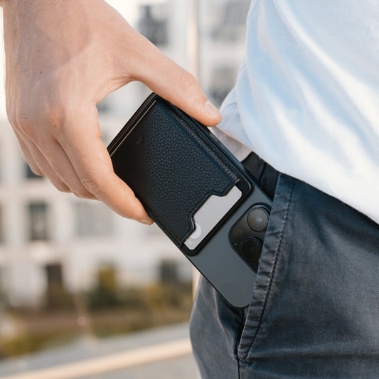 Card Wallet - Black - US 2881